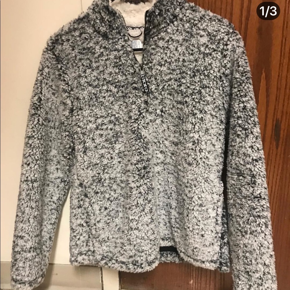 brand new pullover sherpa!